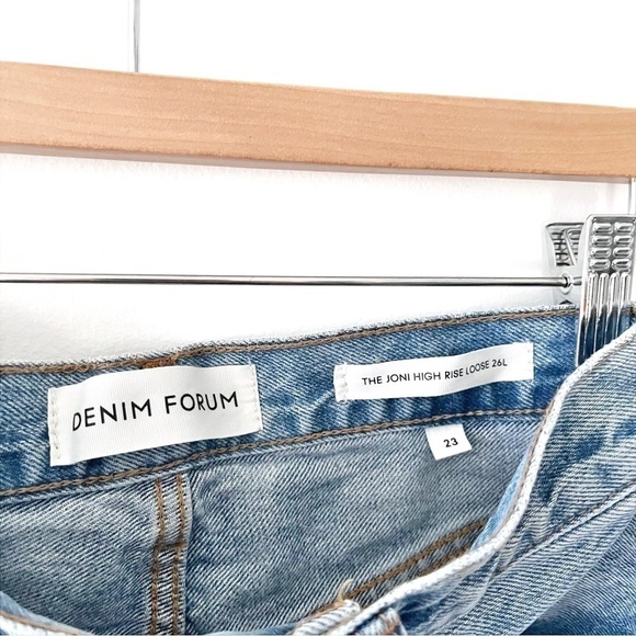 Denim Forum | Joni High Rise Loose Jeans Size 23 Distressed Light Wash Aritzia - Picture 11 of 12